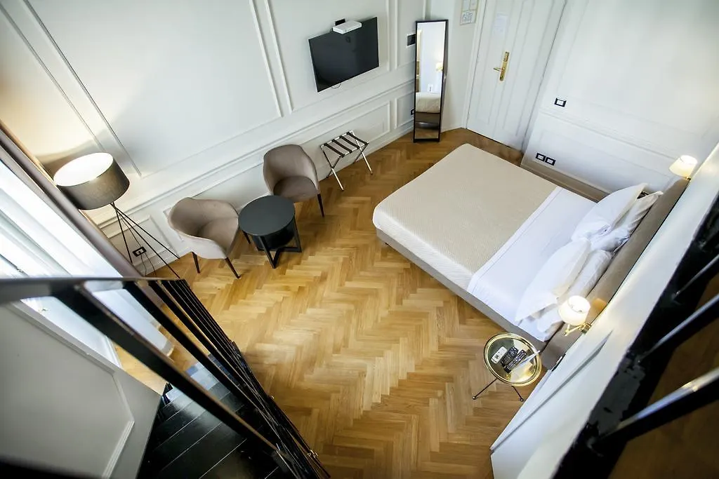 Splendor Suite Rome - Suites & Apartments 2*,  Italy